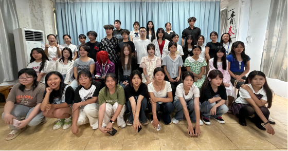 月满中秋迎国庆，师生欢聚暖人心 —— 海洋电脑学校开展中秋国庆主题团聚会